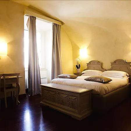 Teichnersuite Πανσιόν 4*