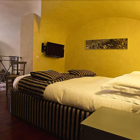 Teichnersuite Πανσιόν 4*